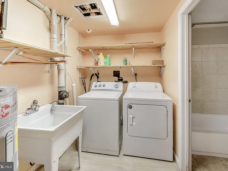 9217 Briarchip St — Photo 30