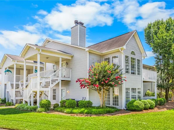 7402 Riverview Knoll Ct, Clemmons, NC 27012