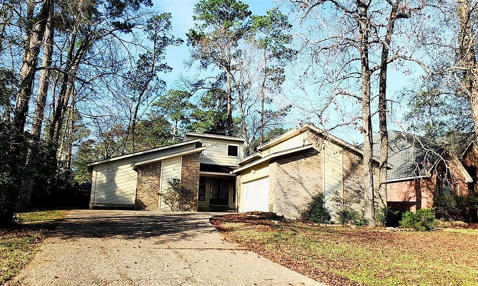 1st image of 3223 Canterbury Ln