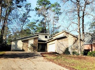 3223 Canterbury Ln, Montgomery, TX 77356