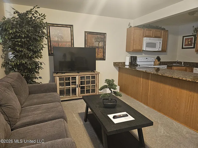 1664 Beach Blvd #71 — Photo 3