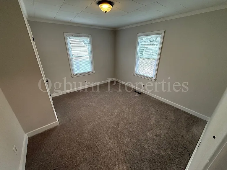 500 N Dunleith Ave — Photo 14