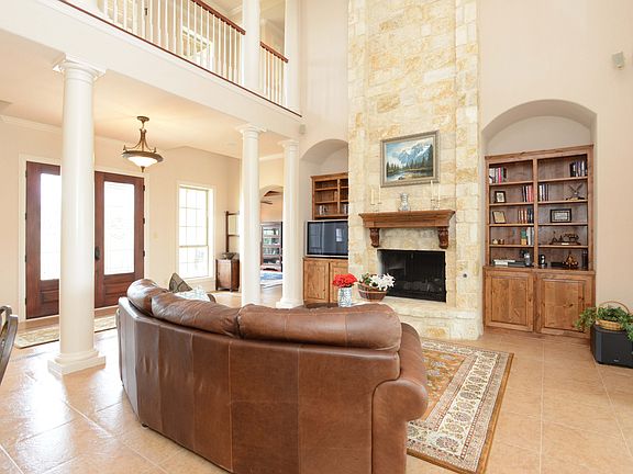 4th image of 65 San Saba Ct
