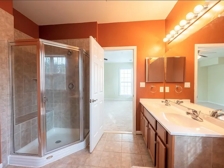 6783 Hampton Bay Ln — Photo 24
