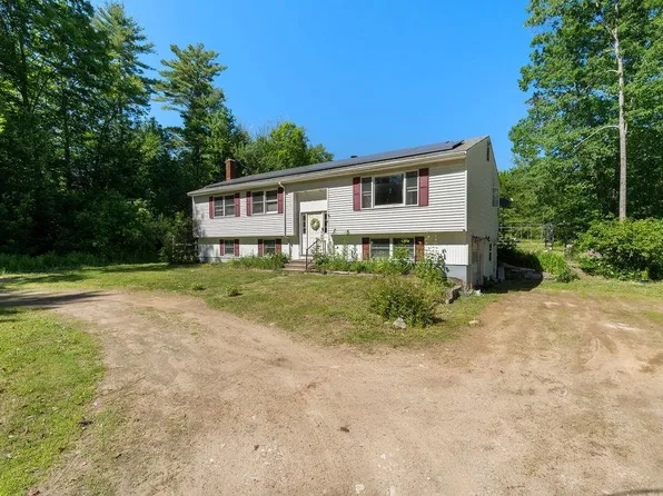 8 Cottage Court, Farmington, NH 03835
