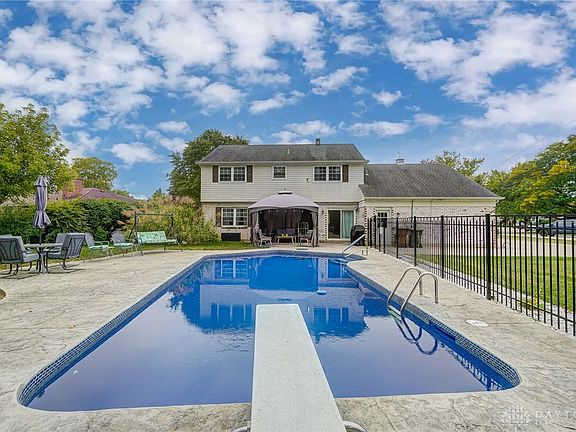 4th image of 312 Beechgrove Dr