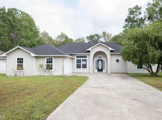 102 Bluebell Dr, Kingsland, GA 31548