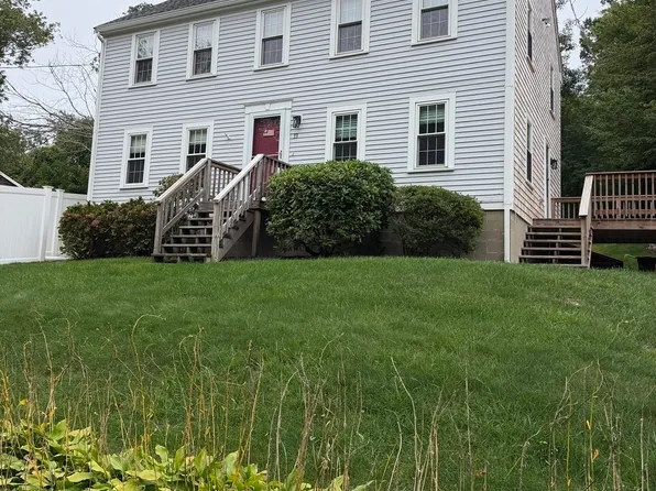 33 White Horse Rd, Plymouth, MA 02360