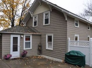 9 Traverse St, Johnston, RI 02919