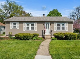 124 S Prairie St, Batavia, IL 60510