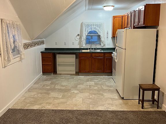 2nd image of 5251 Stockwell St #2