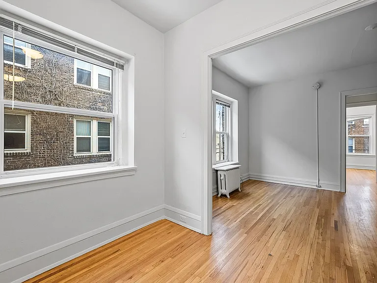 2216 Harriet Ave — Photo 8