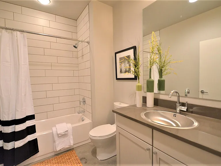 Laclede Lofts — Photo 22