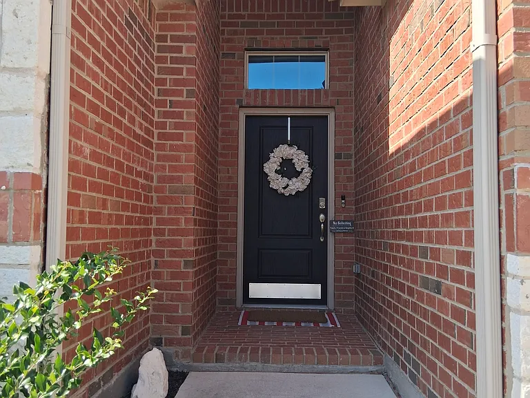 309 Clayton St — Photo 2