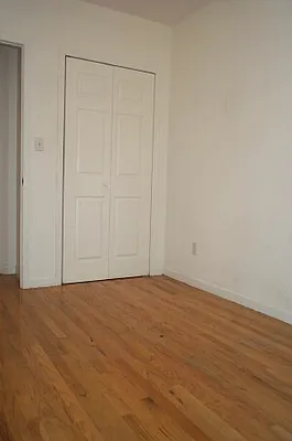 Rented by Tower Brokerage | media 27