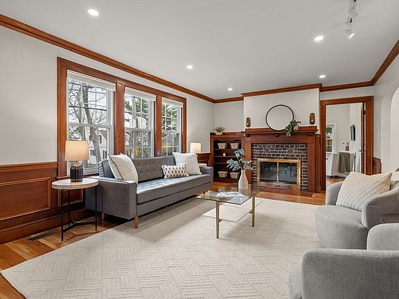 4th image of 24 Grandview Rd