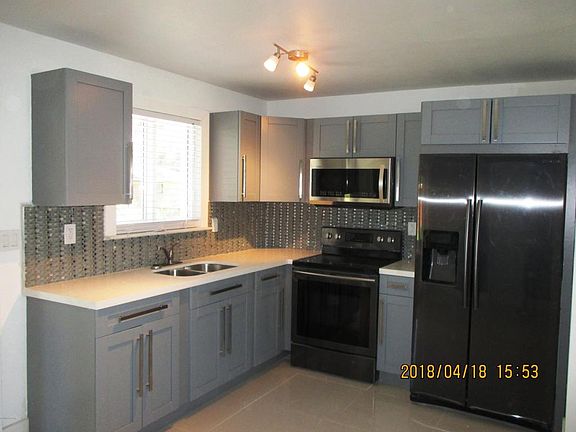2nd image of 809 N Kottle Cir