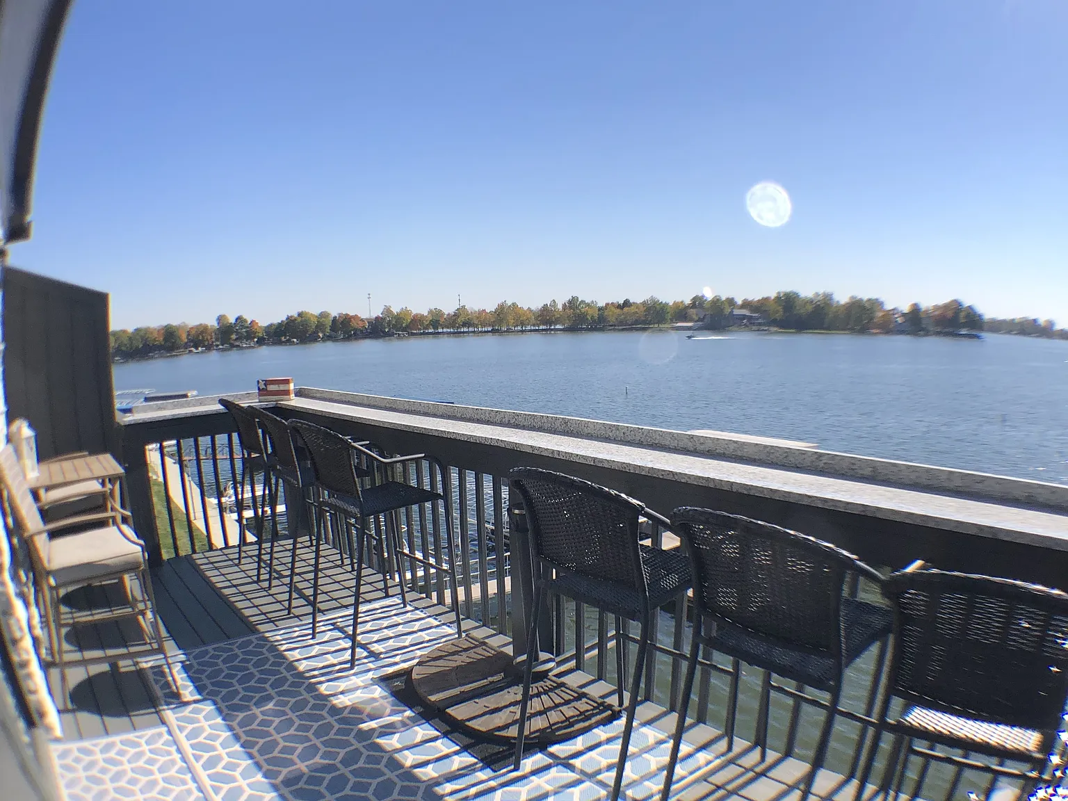 102 Clarendon Dr — Photo 3