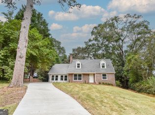 821 Bel Air Cir, Griffin, GA 30224