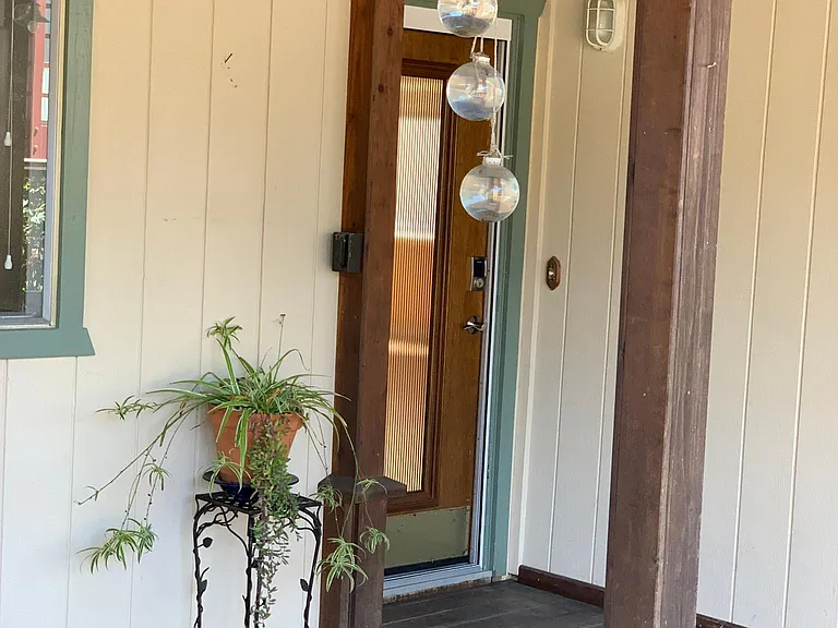 Orville Ave — Photo 4