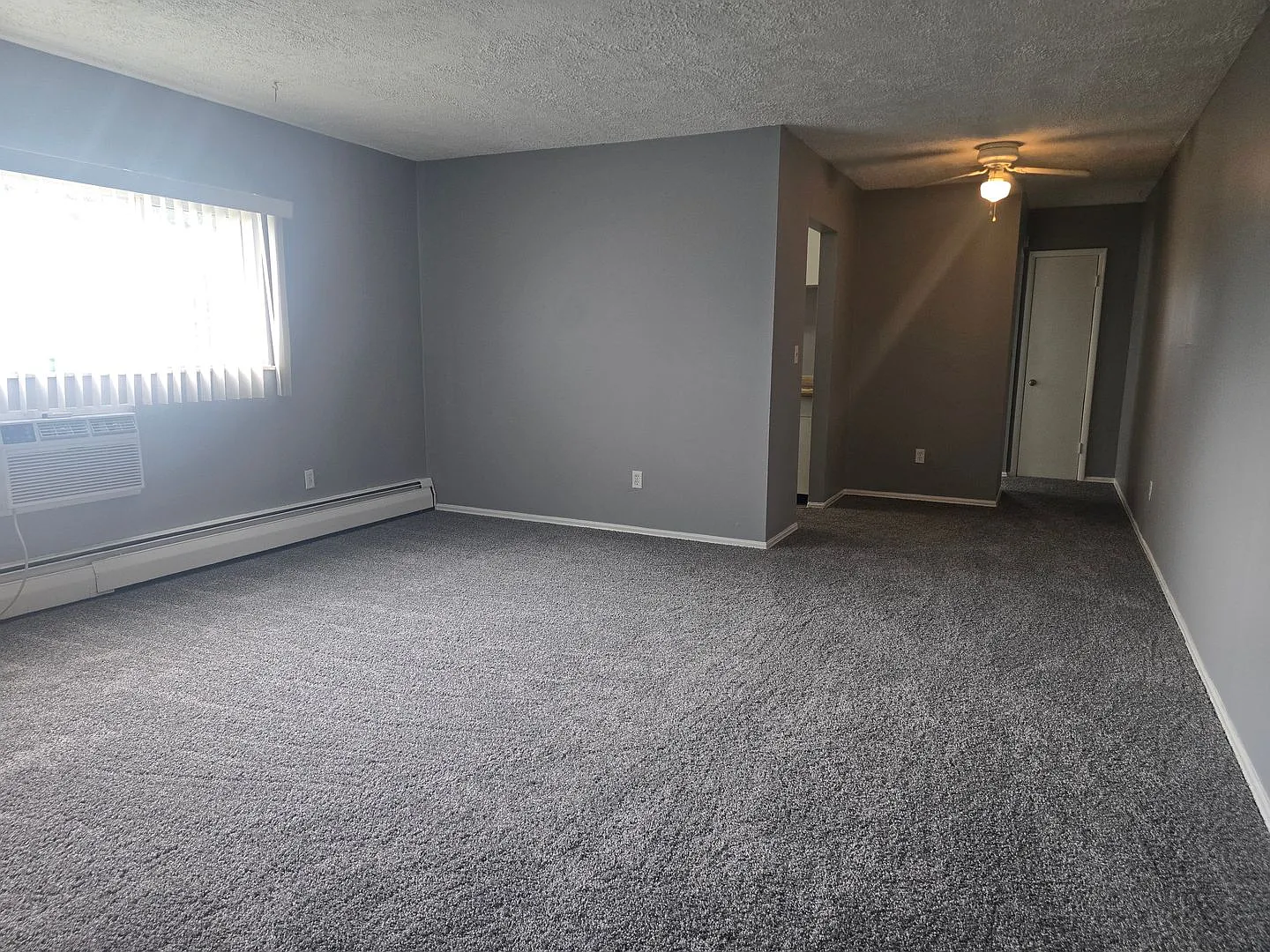 904 Mohawk Trail Apartments — Photo 2