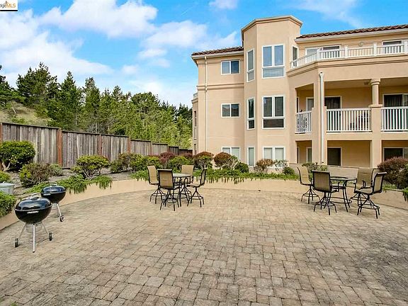 5th image of 3721 Carter Dr APT 1208