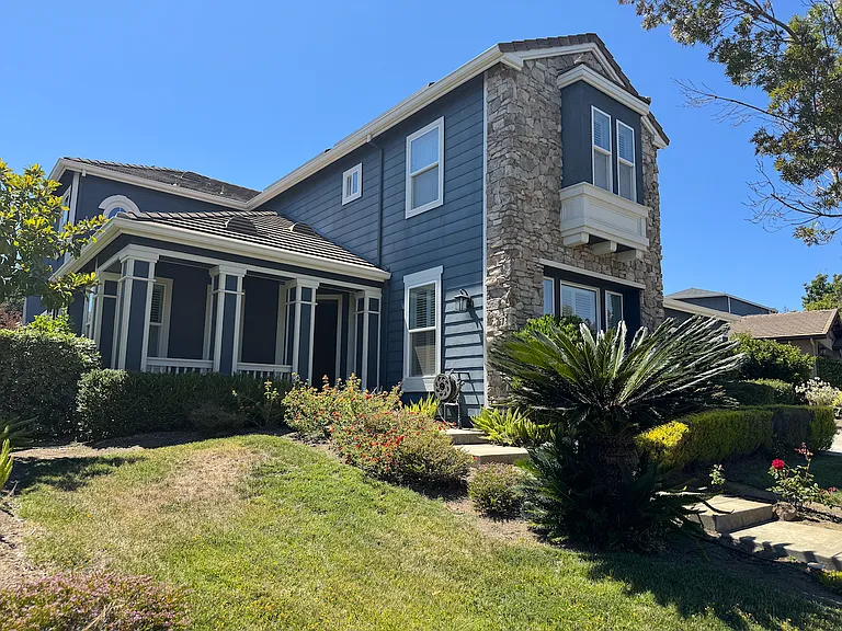 Townsend Dr — Photo 1