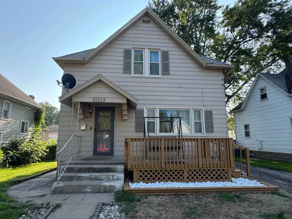 1320 W 7th St, Waterloo, IA 50702