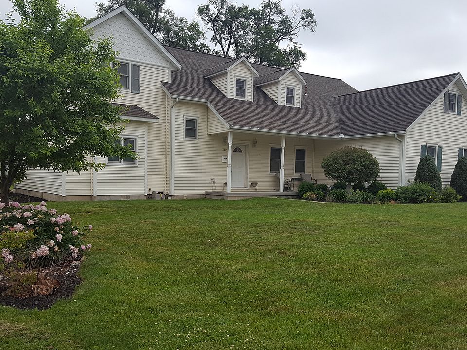 1st image of 310 N Locust St #10