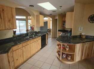 8780 N Rasmussen Ave, Tucson, AZ 85742