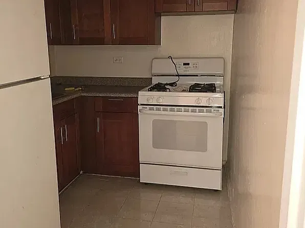 43-10 64th St #3B, Woodside, NY 11377