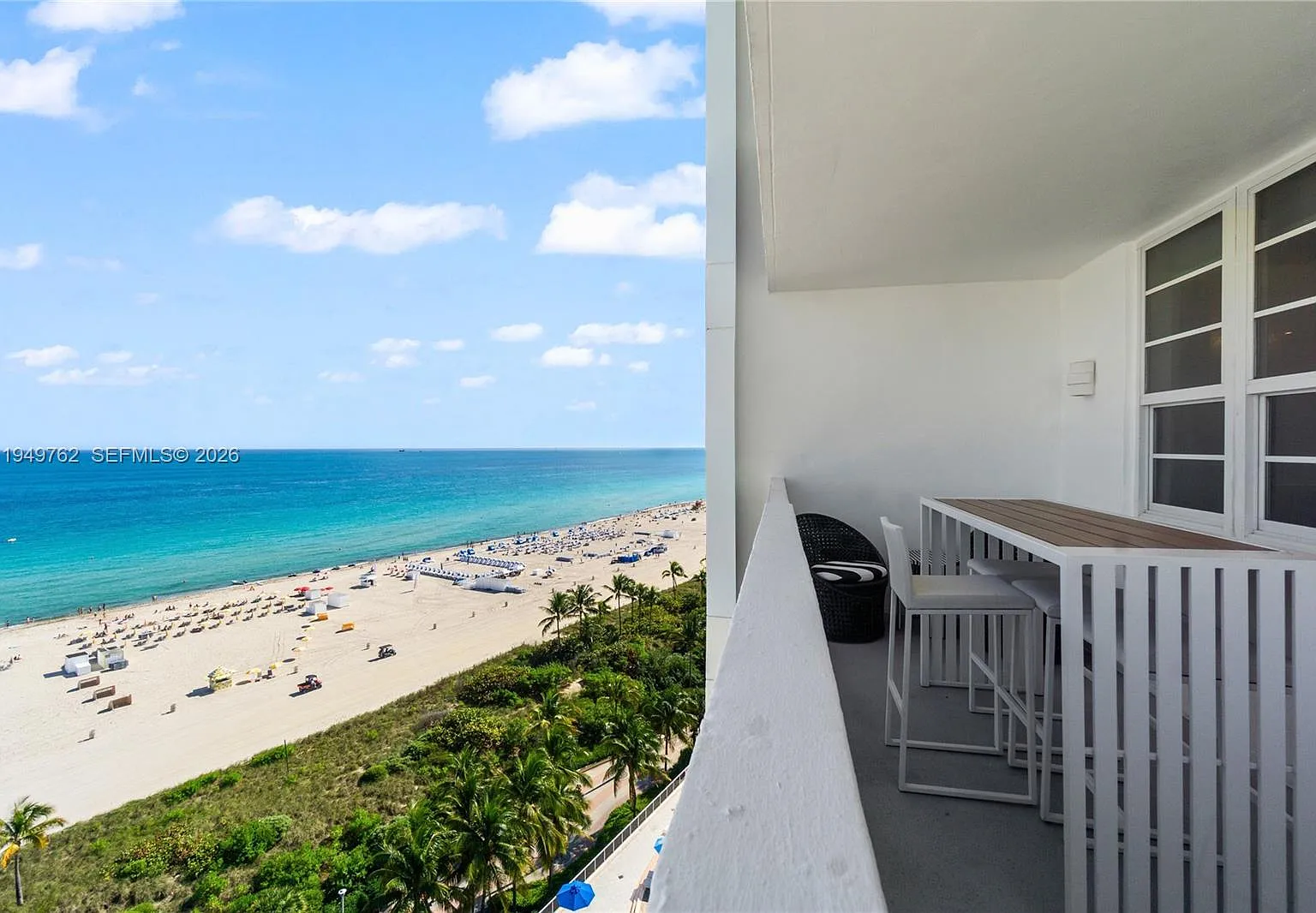 The Decoplage Condo — Photo 1