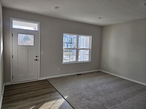 4th image of 508 Alicia Kelton Dr