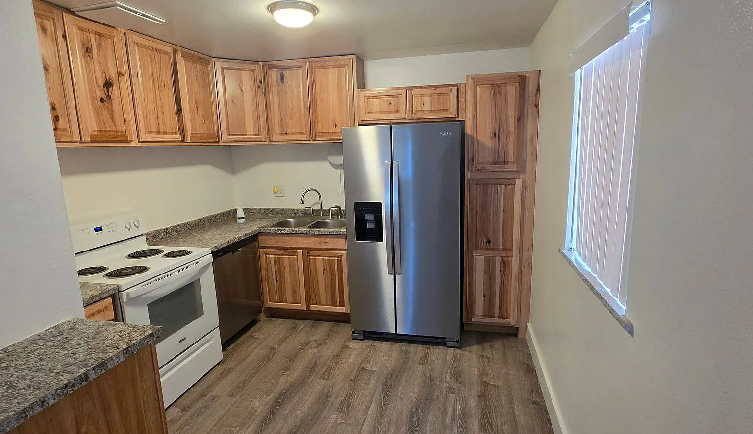 M91e Nt Marlowe 5 - 11 Yorkshire Rd. Llc — Photo 3