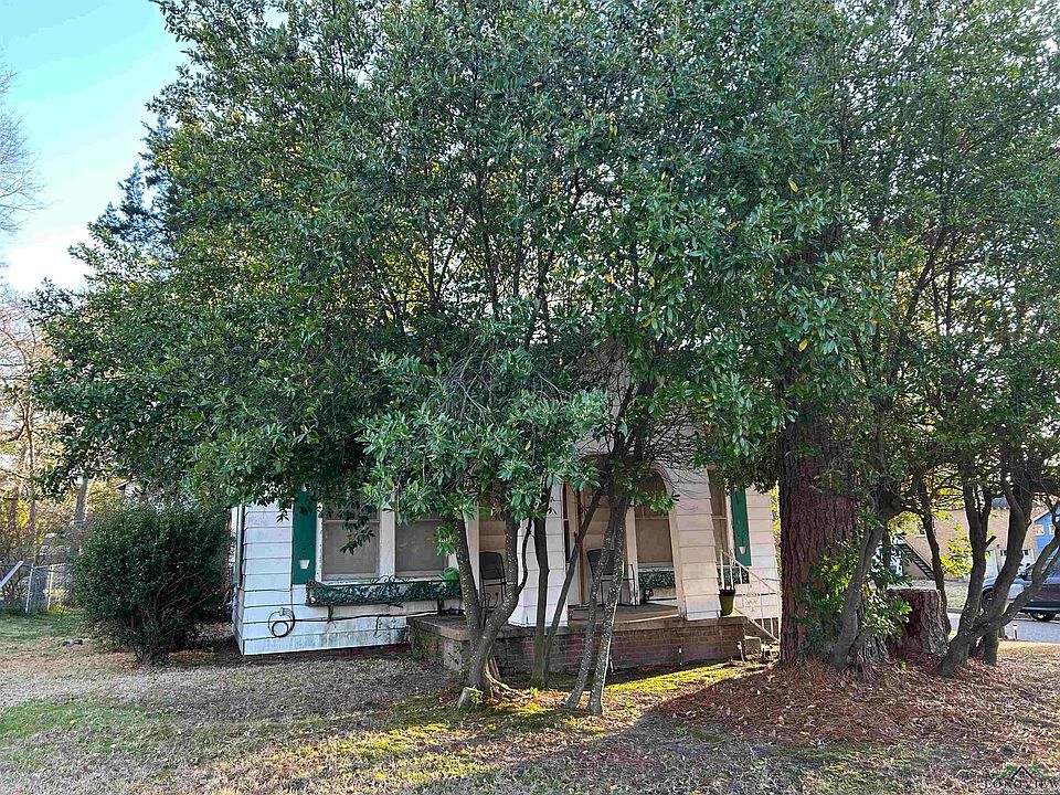 1st image of 300 E Young St