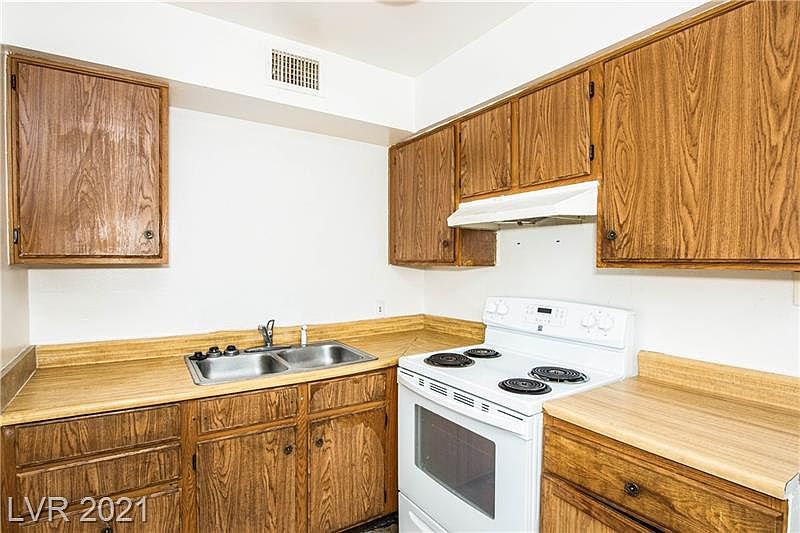 1st image of 520 S 13th St APT D13