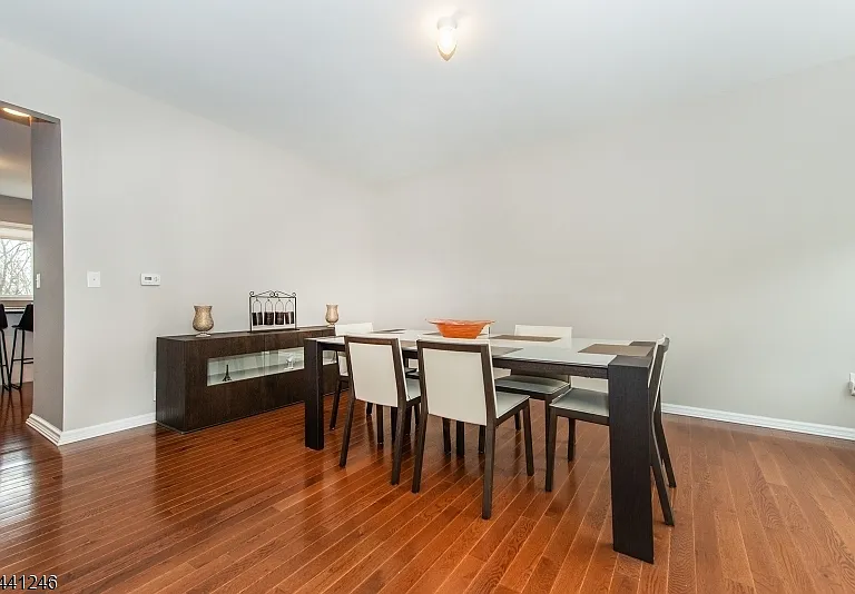 18 Puddingstone Rd — Photo 12