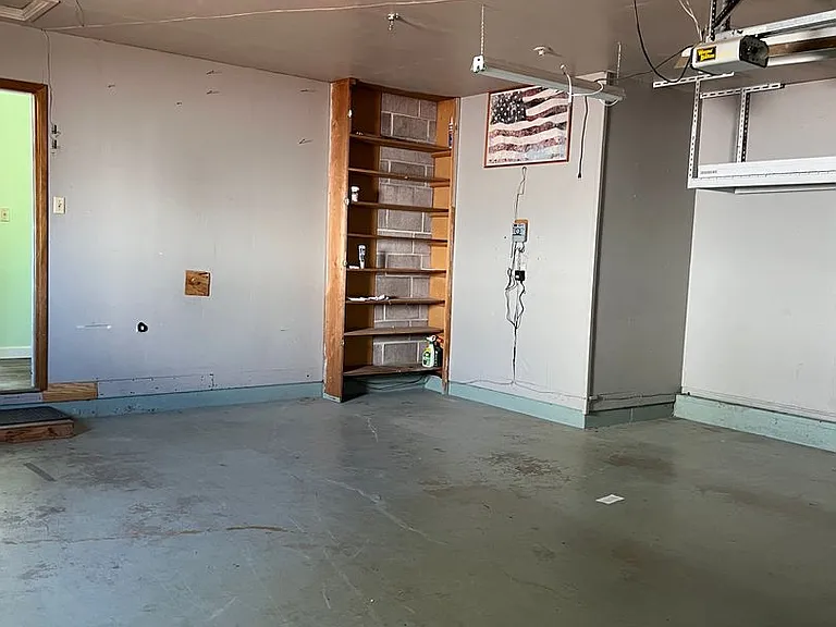770 W Highland Ave — Photo 14