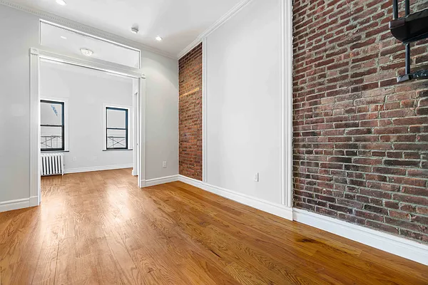 Rented by REAL New York | media 11