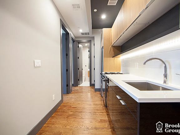 3rd image of 81 Stanhope St #3A