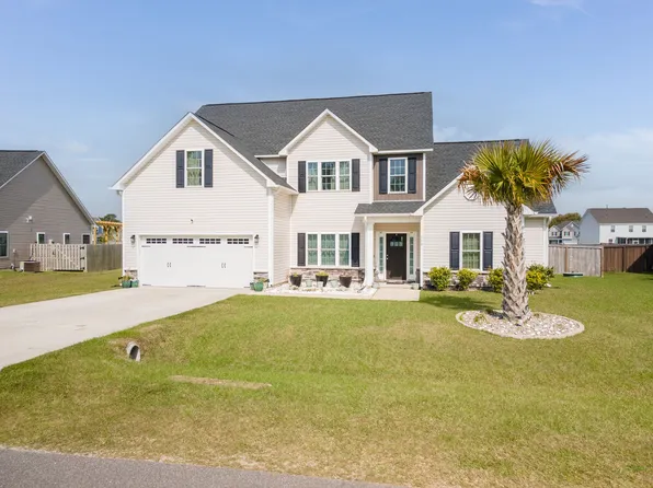 110 Evergreen Forest Dr, Sneads Ferry, NC 28460