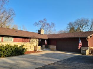 3282 Division Rd, Jackson, WI 53037