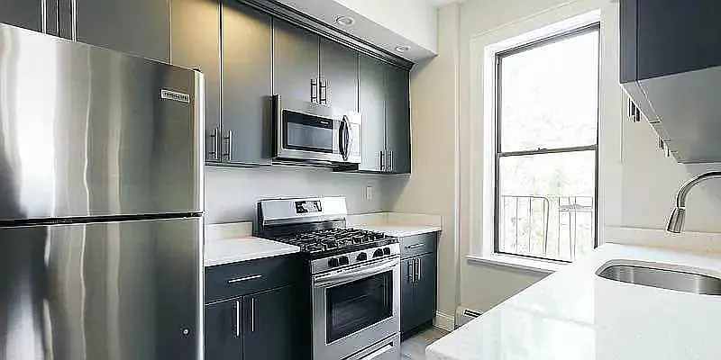 Rented by Compass | media 14