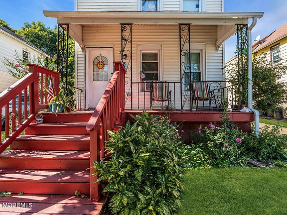 2nd image of 19 Bowne Avenue