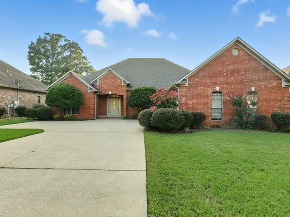 113 Bouriese Cir, Maumelle, AR 72113