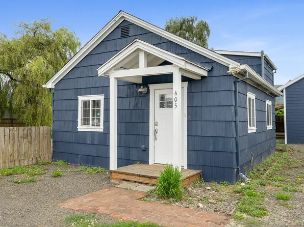 405 Evergreen Dr, Tillamook, OR 97141