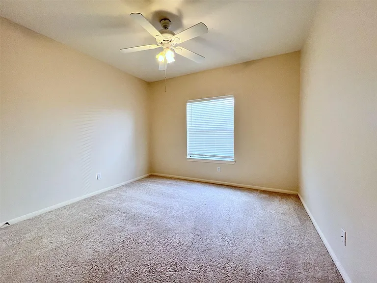 4723 Silverlake Dr — Photo 26