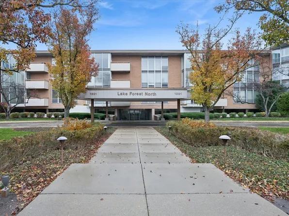 1301 N Western Ave Unit 211, Lake Forest, IL 60045