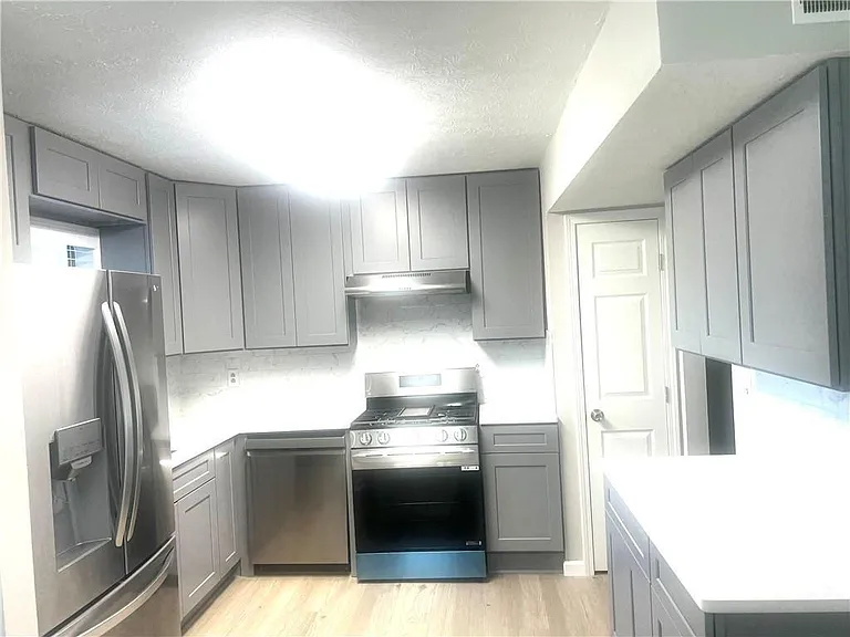 3320 Timbercreek Dr — Photo 8