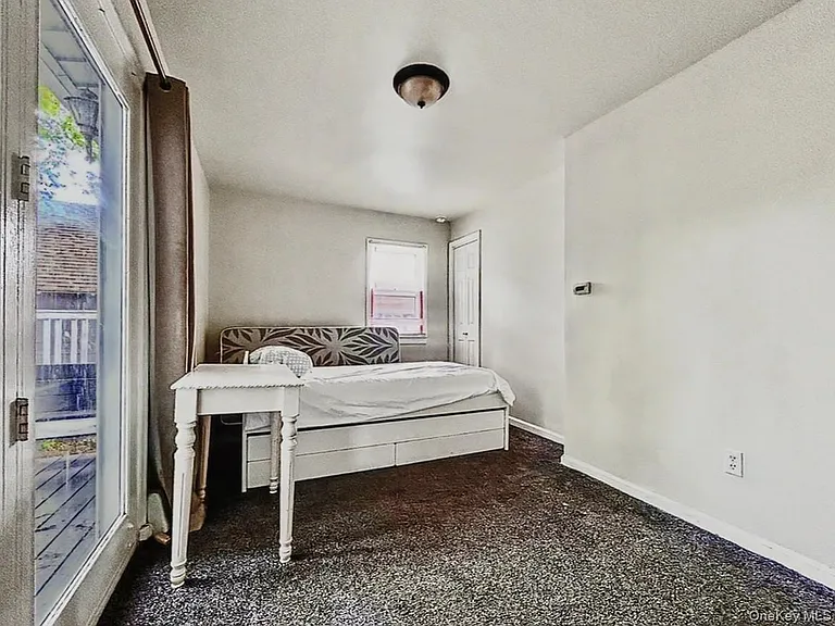 241 Route 209 — Photo 11